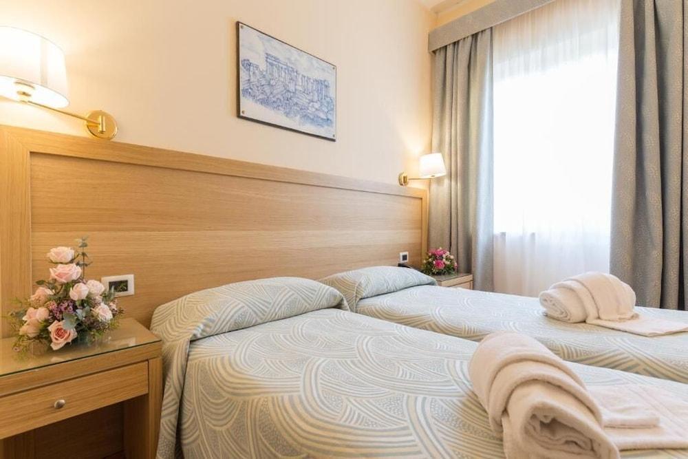 Hotel Villa Esperia Palermo Luaran gambar